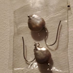 Natural pearl like earrings